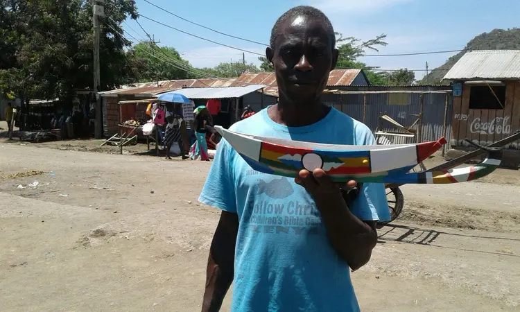 Omuwaanzi agingire owuato owua awanzire mu amakono gaae. Gino ne emirimo egia Awasuba wakola okwemera kale.